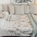 House Of Happy With Terrace
