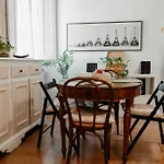 House Of Happy With Terrace Apartment *