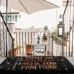 House Of Happy With Terrace Apartment Florenz