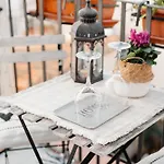 House Of Happy With Terrace *