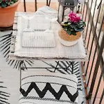 House Of Happy With Terrace Florenz