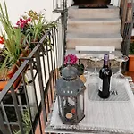 House Of Happy With Terrace Apartment *